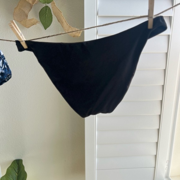 Aqua - Picture 3 of 5